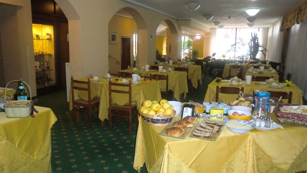 Hotel La Pergola Barga Exterior foto
